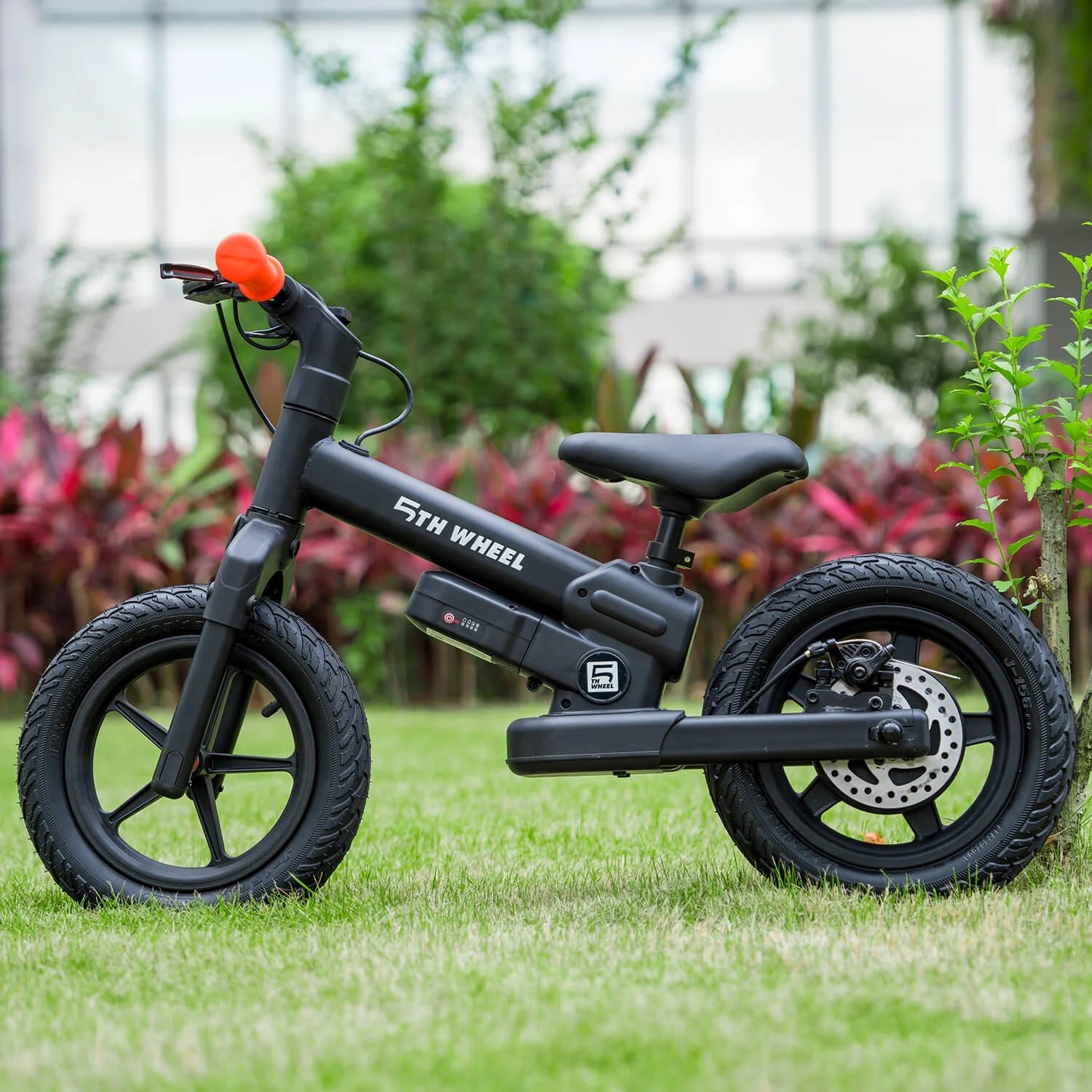 5th Wheel KB09 150W Electric Balance Bike for Kids, Black - 12" Pneumatic Tire with Dual Brake - Product image 5